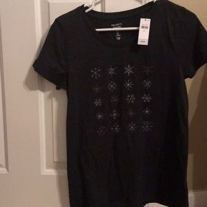Women’s Gap T-shirt